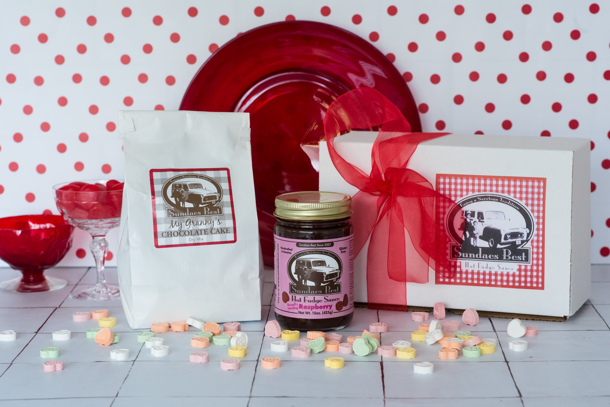Cake &amp; Hot Fudge Sauce Gift Set