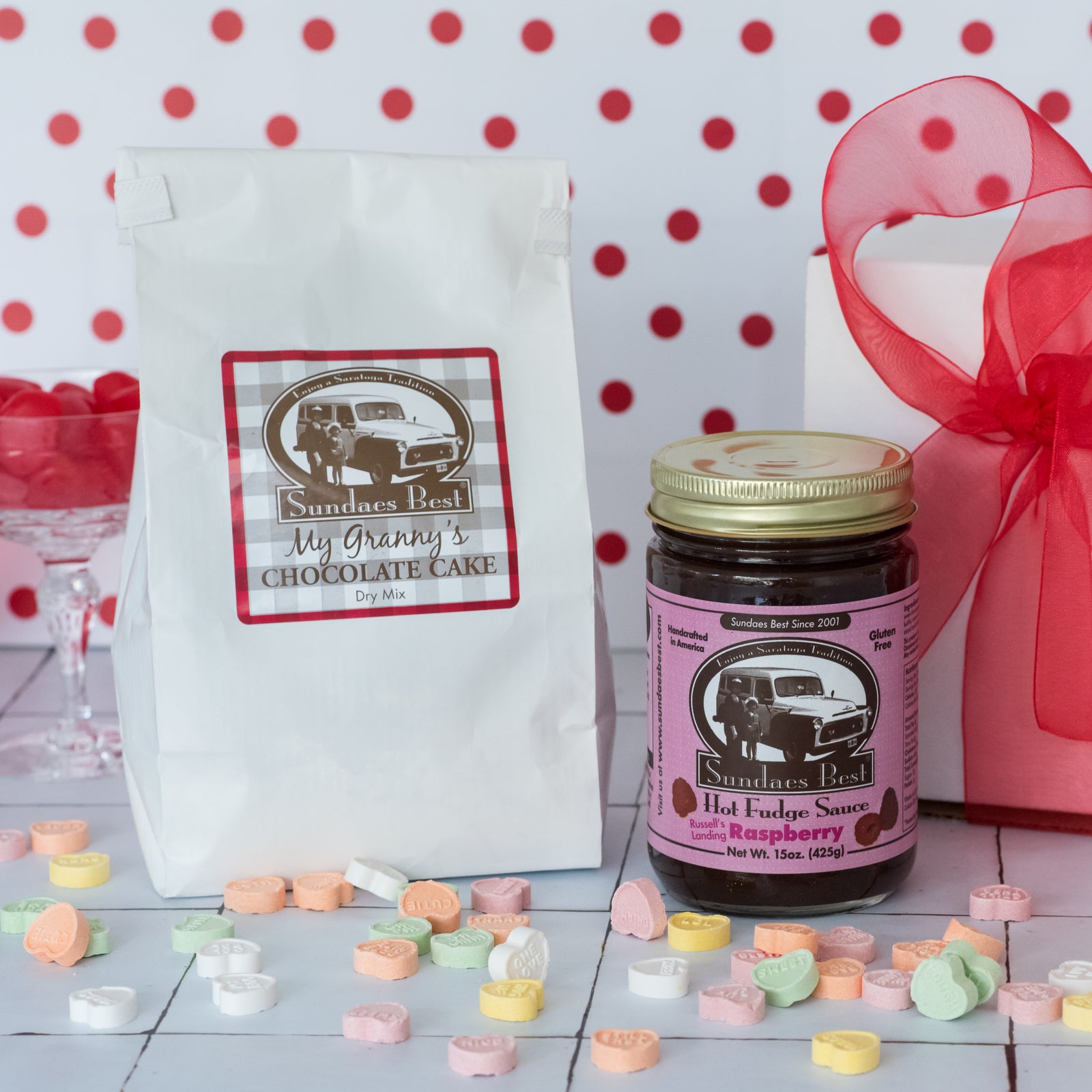 Cake & Hot Fudge Sauce Gift Set